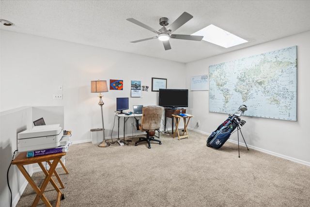 933 NE Sandalwood Place, Jensen Beach, FL 34957