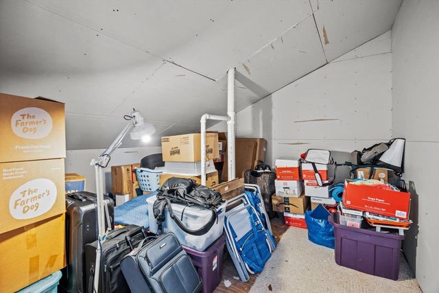 933 NE Sandalwood Place, Jensen Beach, FL 34957