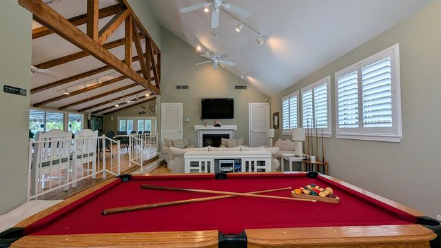 933 NE Sandalwood Place, Jensen Beach, FL 34957