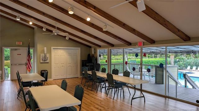 933 NE Sandalwood Place, Jensen Beach, FL 34957