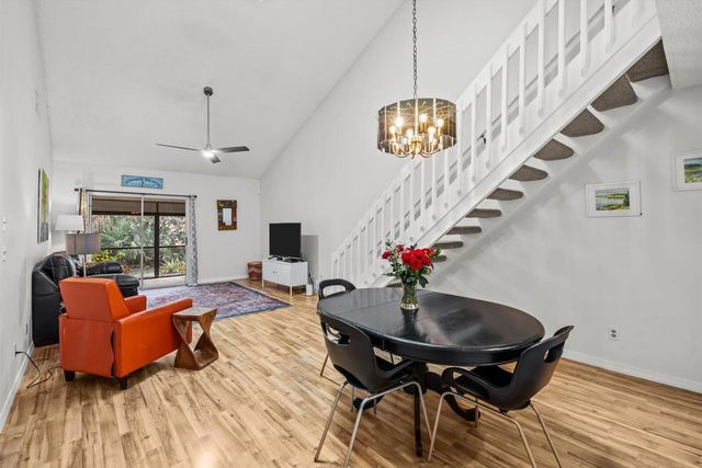 933 NE Sandalwood Place, Jensen Beach, FL 34957