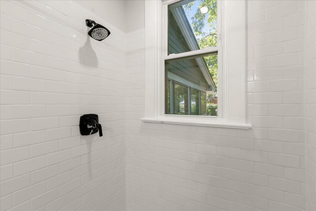 1403 NEWTON ST NE, Washington, DC 20017