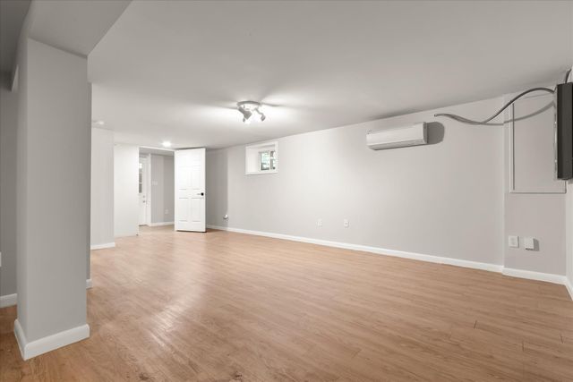 1403 NEWTON ST NE, Washington, DC 20017