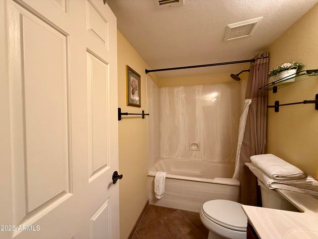 10301 N 70TH Street 225, Paradise Valley, AZ 85253