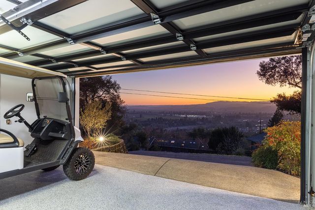 1625 Madrone Ave, Healdsburg, CA 95448