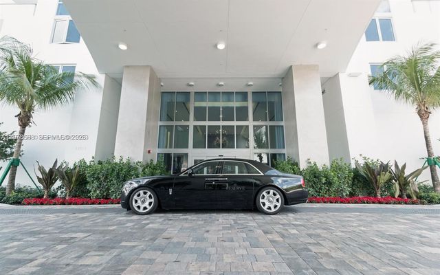 17111 Biscayne Blvd 408, North Miami Beach, FL 33160