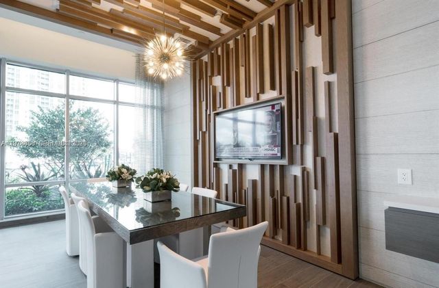 17111 Biscayne Blvd 408, North Miami Beach, FL 33160