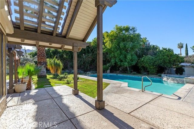 1 Clancy Lane, Rancho Mirage, CA 92270