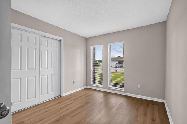 1058 Fernlea Drive, West Palm Beach, FL 33417