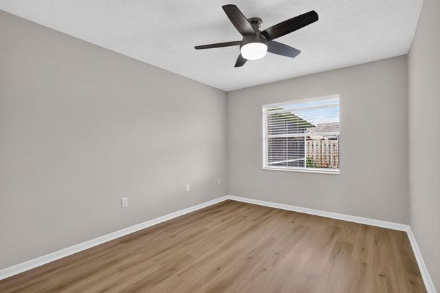 1058 Fernlea Drive, West Palm Beach, FL 33417