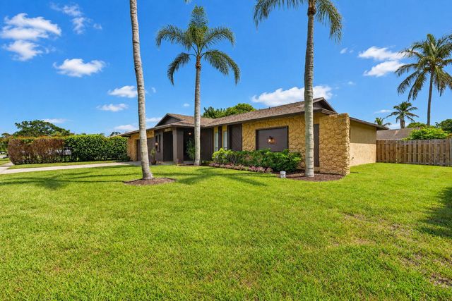 1058 Fernlea Drive, West Palm Beach, FL 33417