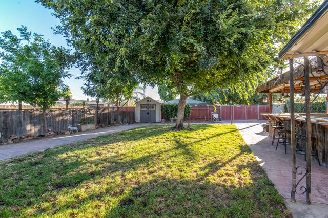 1918 N Weber Avenue, Fresno, CA 93705
