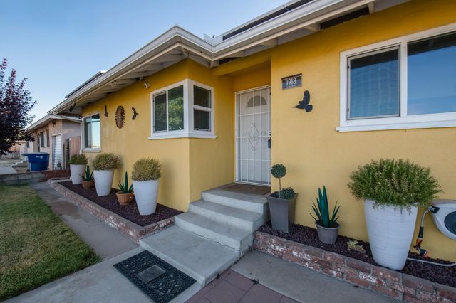 1918 N Weber Avenue, Fresno, CA 93705