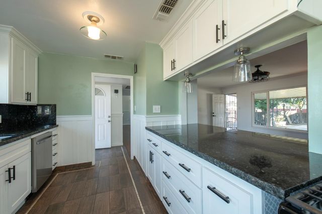 1918 N Weber Avenue, Fresno, CA 93705
