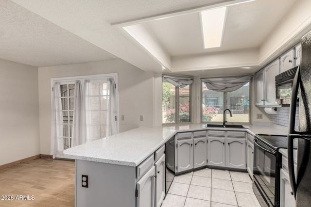 3004 W PHELPS Road, Phoenix, AZ 85053