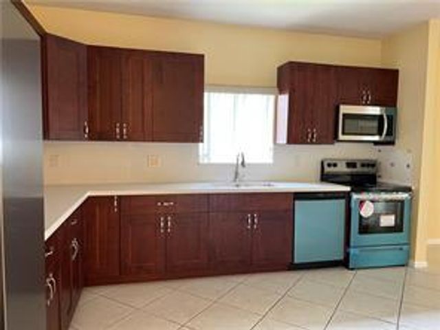 7612 NW 99TH Terrace, Tamarac, FL 33321