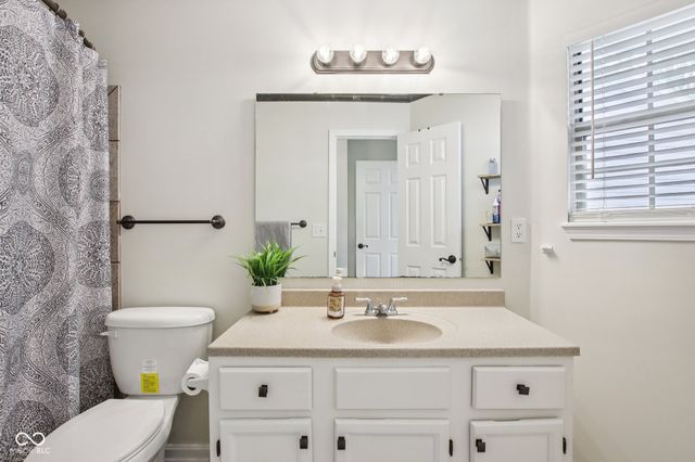 5646 Fox Glove Lane, Indianapolis, IN 46254