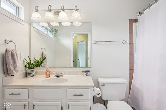 5646 Fox Glove Lane, Indianapolis, IN 46254