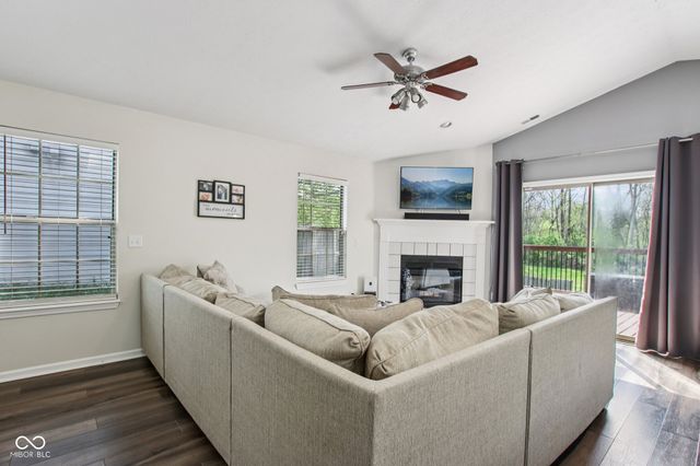 5646 Fox Glove Lane, Indianapolis, IN 46254