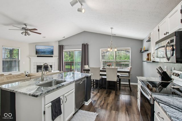 5646 Fox Glove Lane, Indianapolis, IN 46254