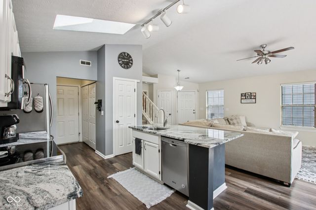 5646 Fox Glove Lane, Indianapolis, IN 46254