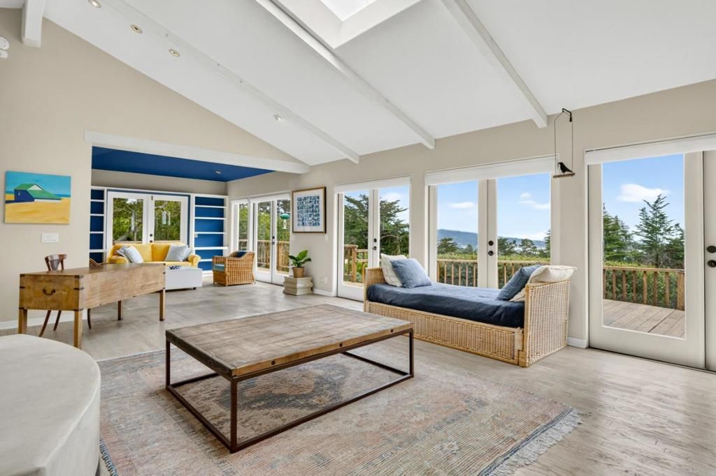 Image 5 of property listing at 24400 S. San Luis Avenue, Carmel, CA 93923