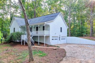 214 Valley Brook Drive, Woodstock, GA 30188
