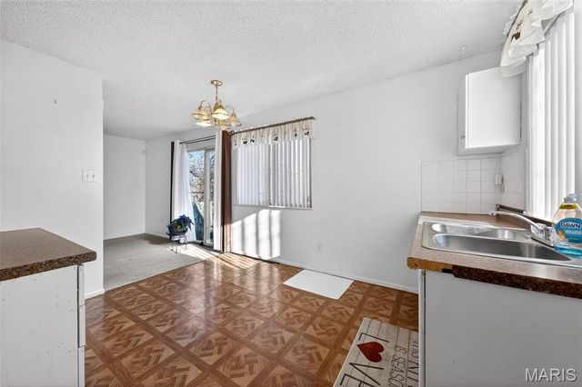 12902 Vista Ridge Lane, Unincorporated, MO 63138