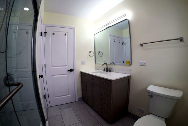 8017 W Churchill Avenue 1, Niles, IL 60714