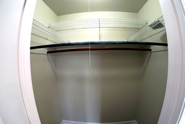 8017 W Churchill Avenue 1, Niles, IL 60714