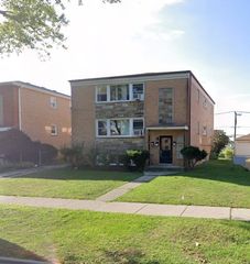 8017 W Churchill Avenue 1, Niles, IL 60714