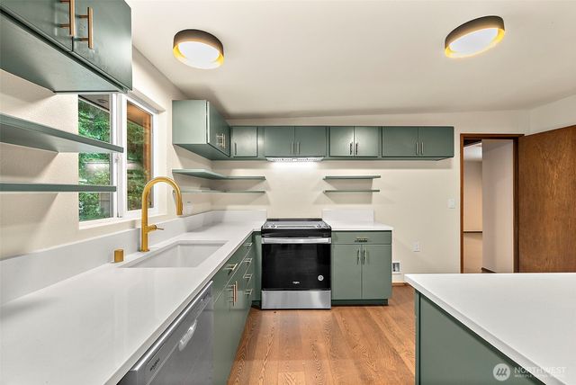 5015 15th Avenue SE, Lacey, WA 98503