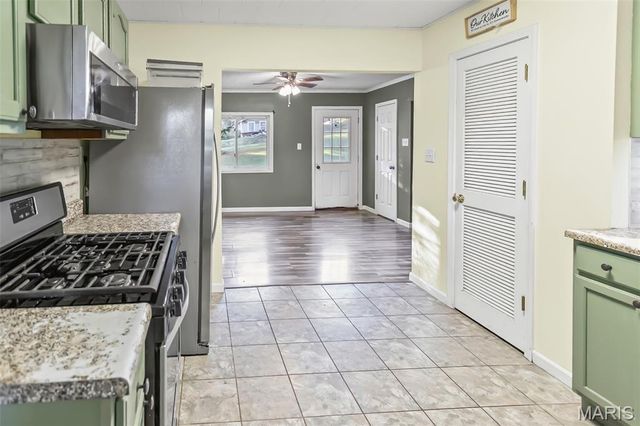 305 Vineyard, Hardin, IL 62047