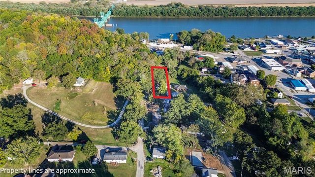 305 Vineyard, Hardin, IL 62047