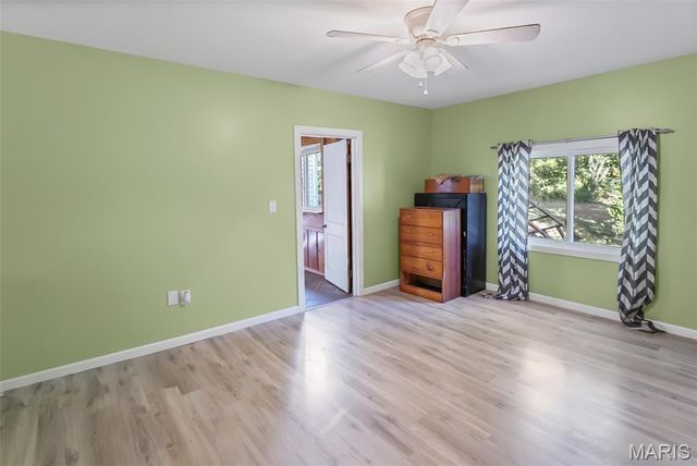 305 Vineyard, Hardin, IL 62047