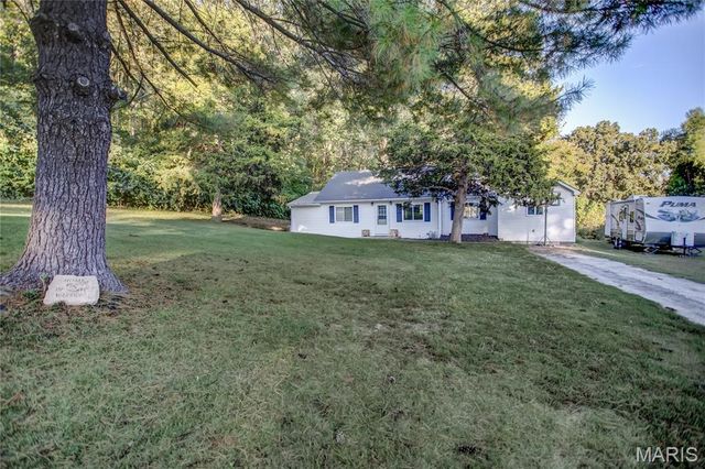 305 Vineyard, Hardin, IL 62047