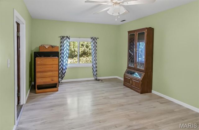 305 Vineyard, Hardin, IL 62047