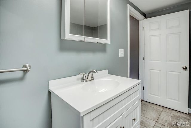 305 Vineyard, Hardin, IL 62047