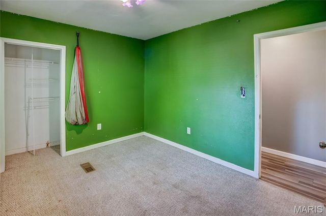 305 Vineyard, Hardin, IL 62047