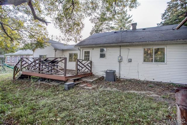 305 Vineyard, Hardin, IL 62047