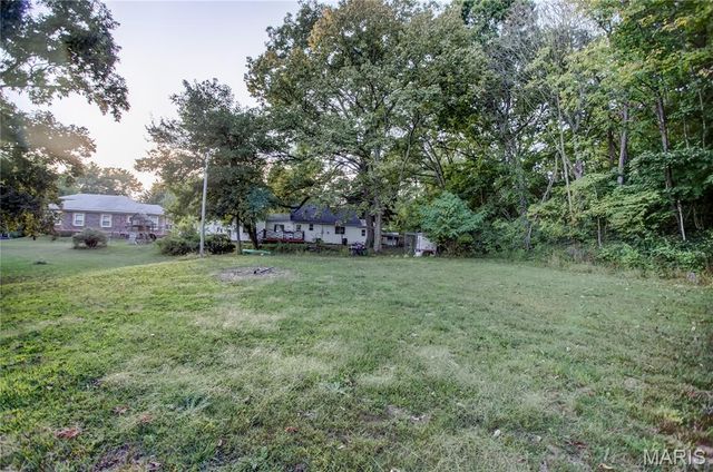 305 Vineyard, Hardin, IL 62047