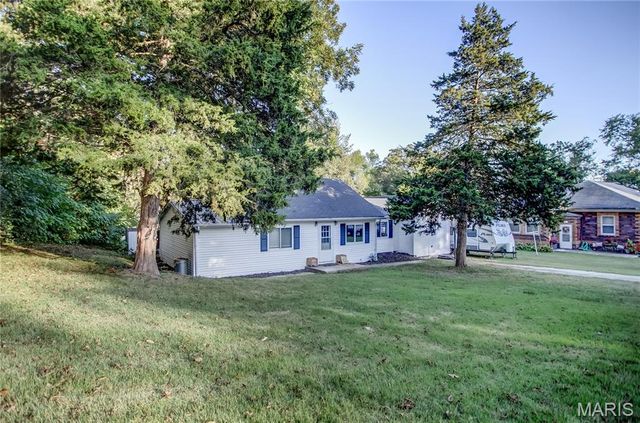 305 Vineyard, Hardin, IL 62047