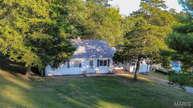 305 Vineyard, Hardin, IL 62047