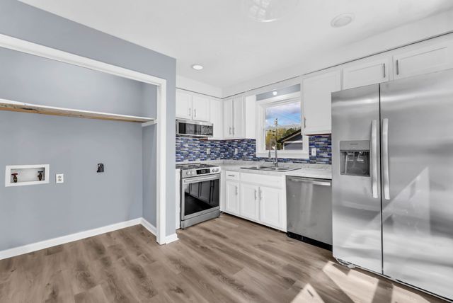 547 Donna Dr, Clarksville, TN 37042