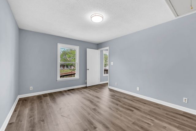 547 Donna Dr, Clarksville, TN 37042