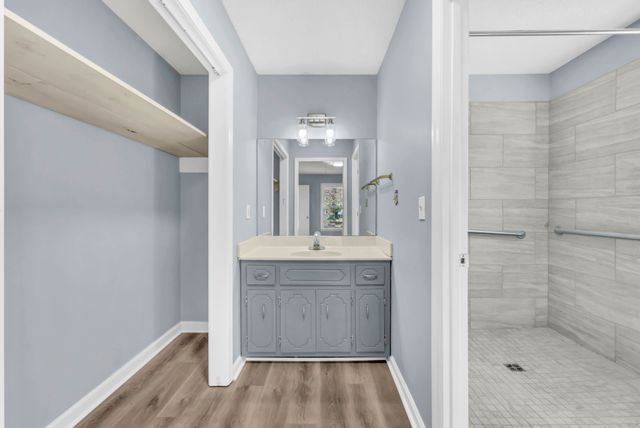 547 Donna Dr, Clarksville, TN 37042