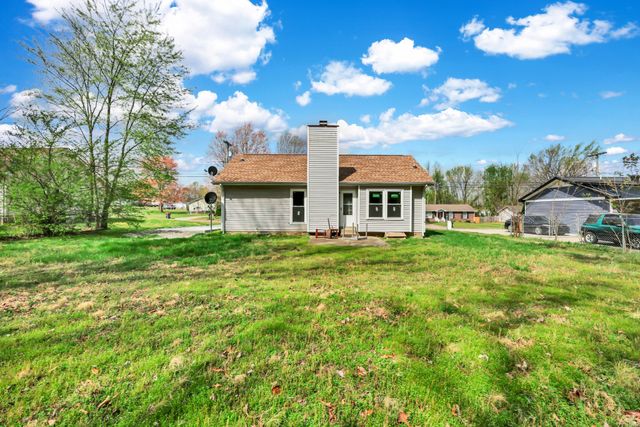 547 Donna Dr, Clarksville, TN 37042