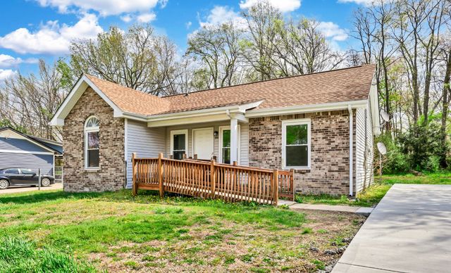 547 Donna Dr, Clarksville, TN 37042