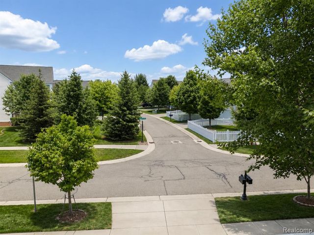 29377 Whistler Drive, Novi, MI 48377