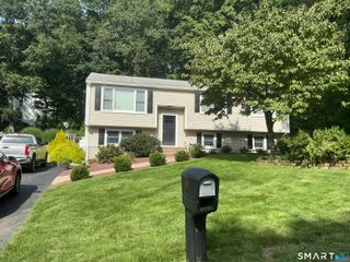 47 Moss Avenue, Seymour, CT 06483